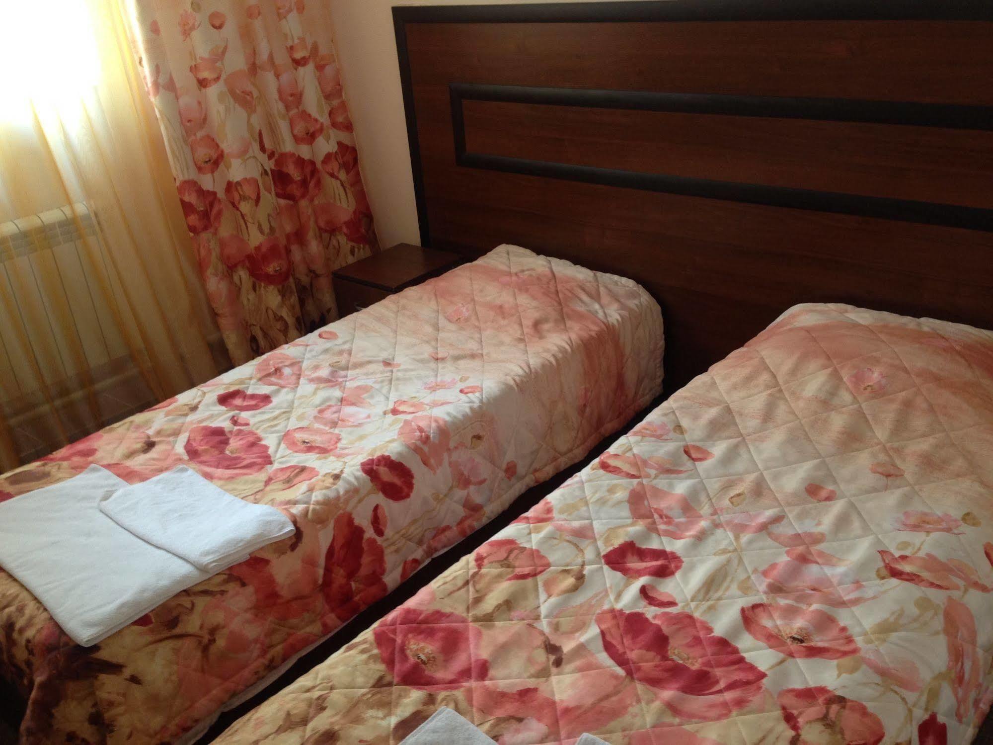 Bayterek Hotel Астана Экстерьер фото